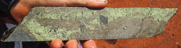 Core sample of high-grade copper and nickel from BBDD009 at the Tulloch zone – assay returned 1.1 m @ 0.9% Ni, 5.7% Cu, 0.07% Co, 0.11 g/t Pt and 0.05 g/t Pd.